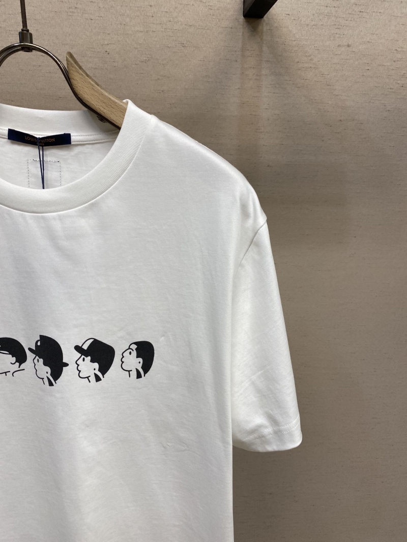 l0vis Vvtt0n shirt